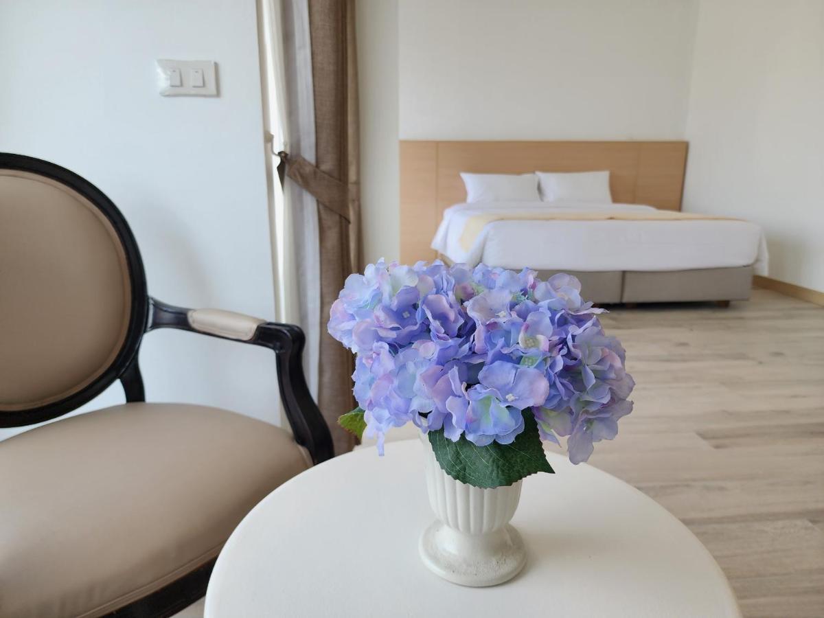 Arsh Boutique Hotel Chiang Mai Exterior photo